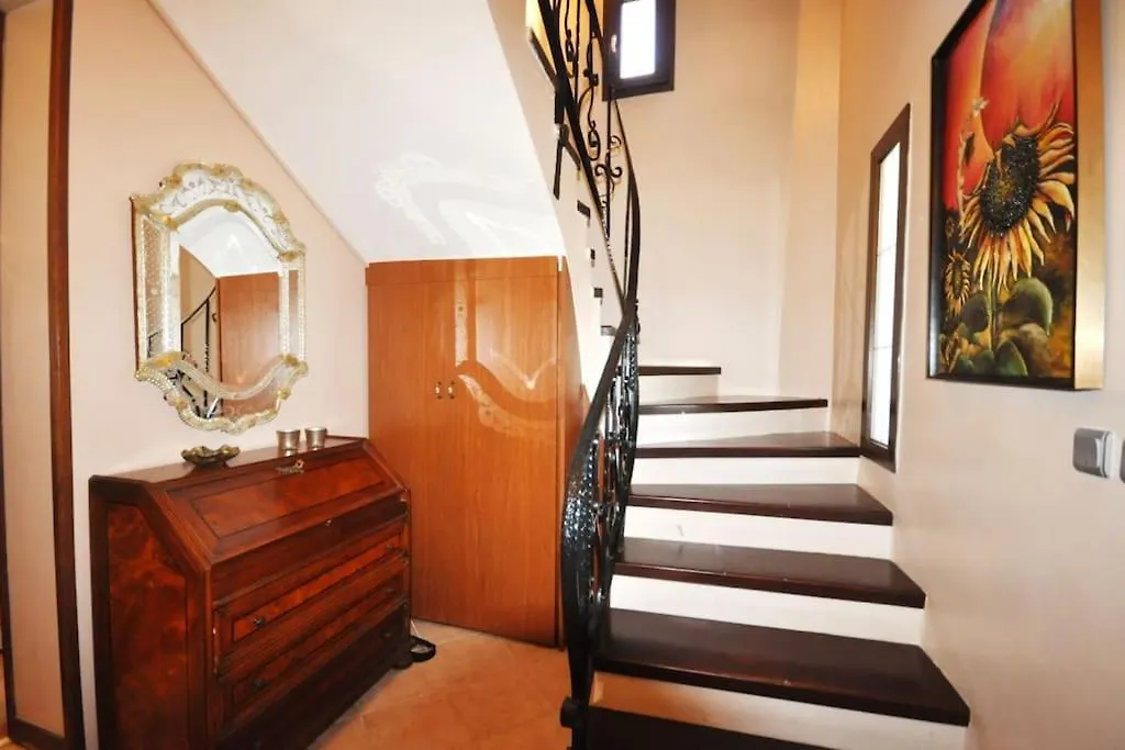 Bodrum Merkezde Muestakil Havuzlu Villa